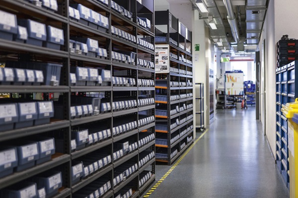 nora Industrieboden in Produktion und Logistik bei der Schleuniger AG, Thun