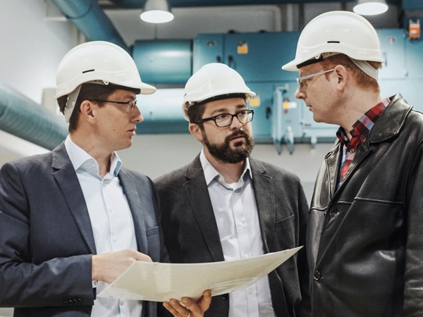 cunstruction meeting: nora supports and accompanies construction projects