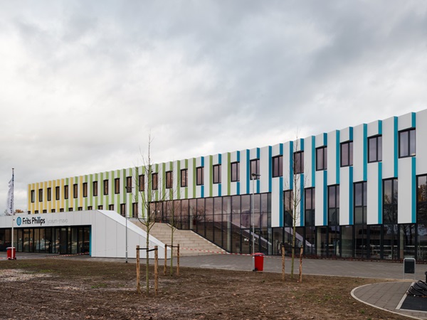 Reference project for nora floorings Frits-Philips-Lyceum Eindhoven