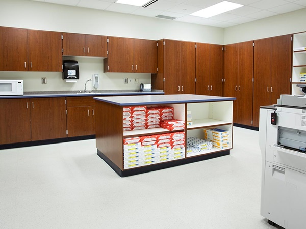 nora_edu_us_6-grand-valley_pb_1000x750