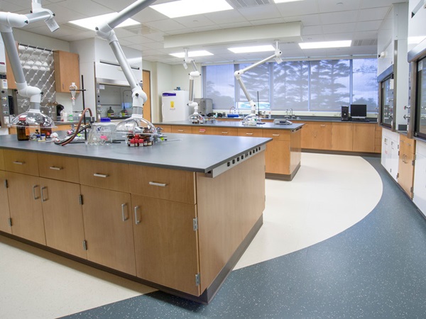 Rochester_Nazareth-College