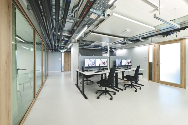 Schreibtisch-Arbeitsplätze im Krankenhaus